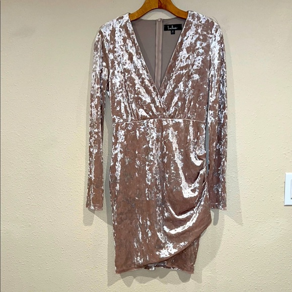 Lulus Dresses & Skirts - Women’s Silver & Beige Sz Medium Stretchy Velvet Long Sleeve Bodycon Dress
